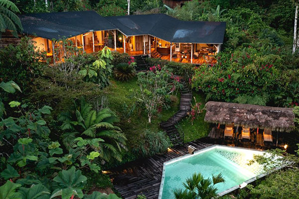 Entre volcans, jungle et îles enchantées